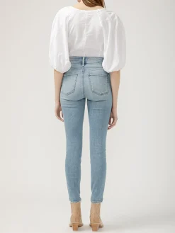 Avery High Rise Skinny Jeans