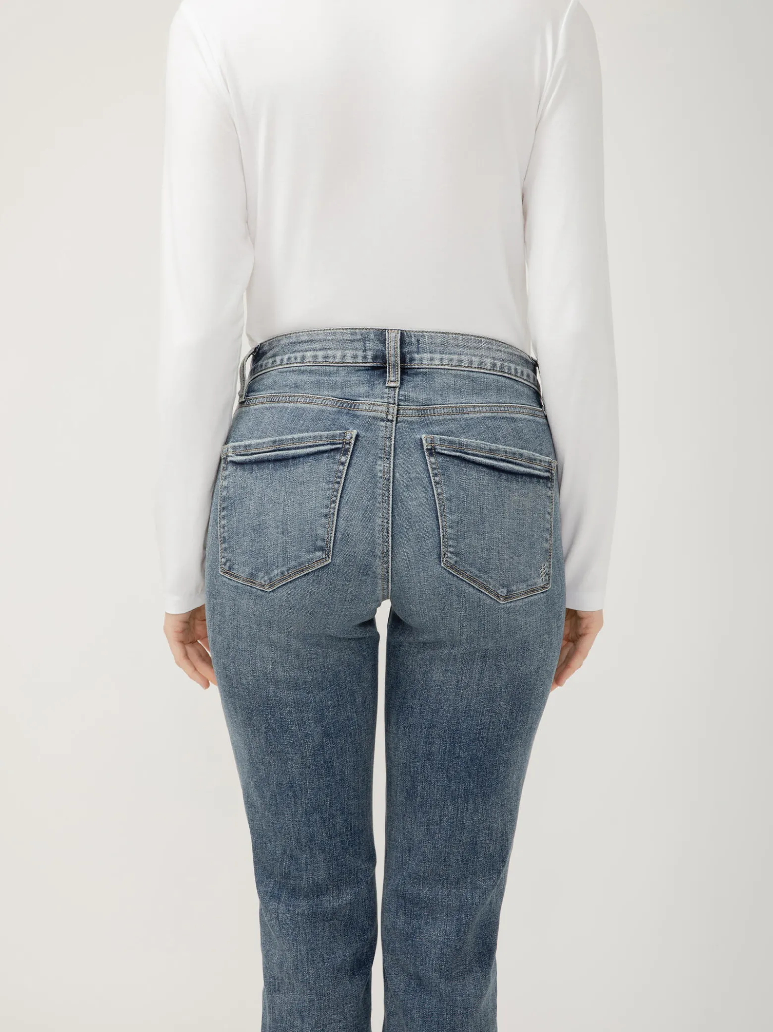Avery High Rise Slim Bootcut Jeans