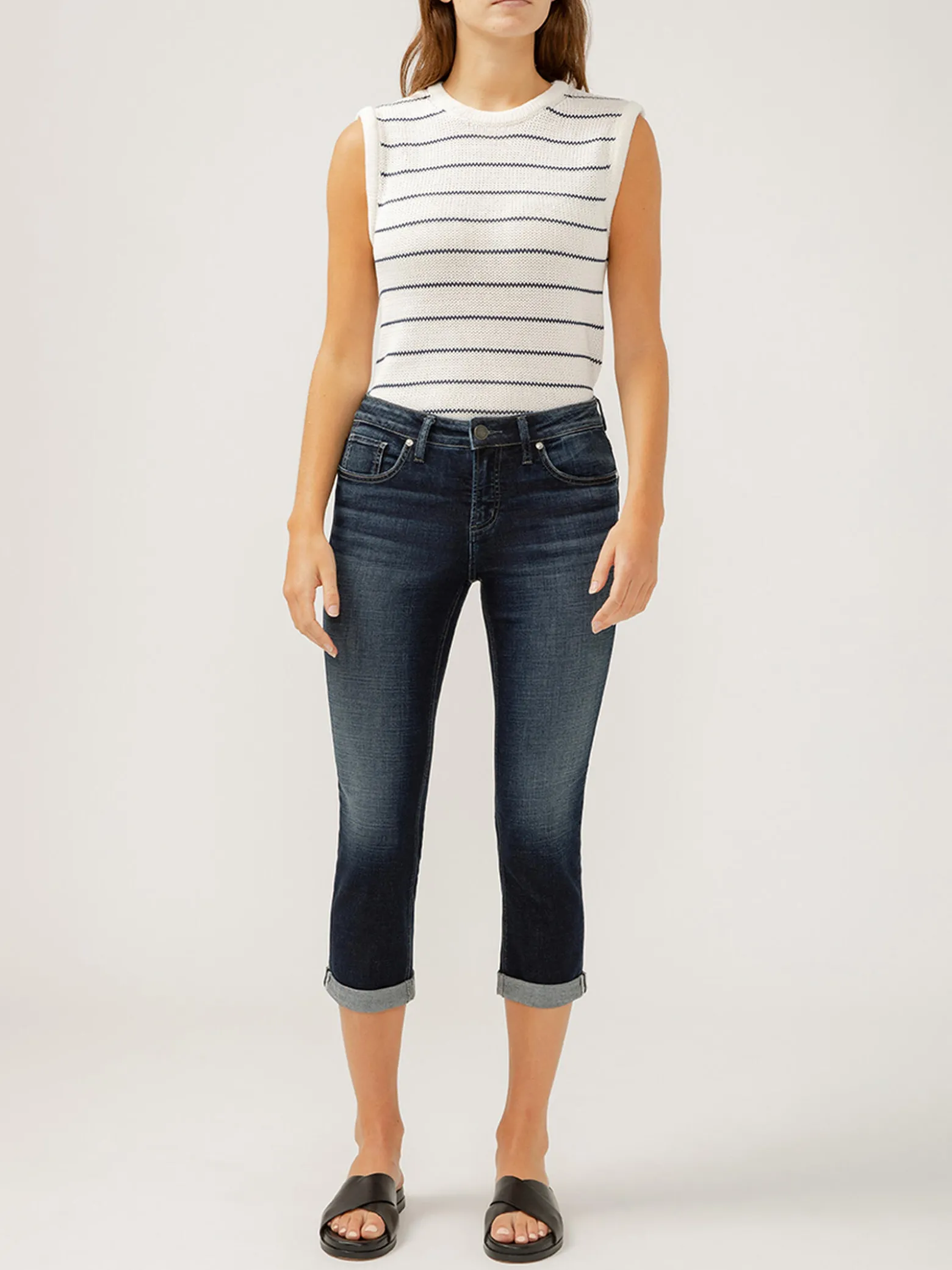 Elyse Mid Rise Luxe Stretch Capri
