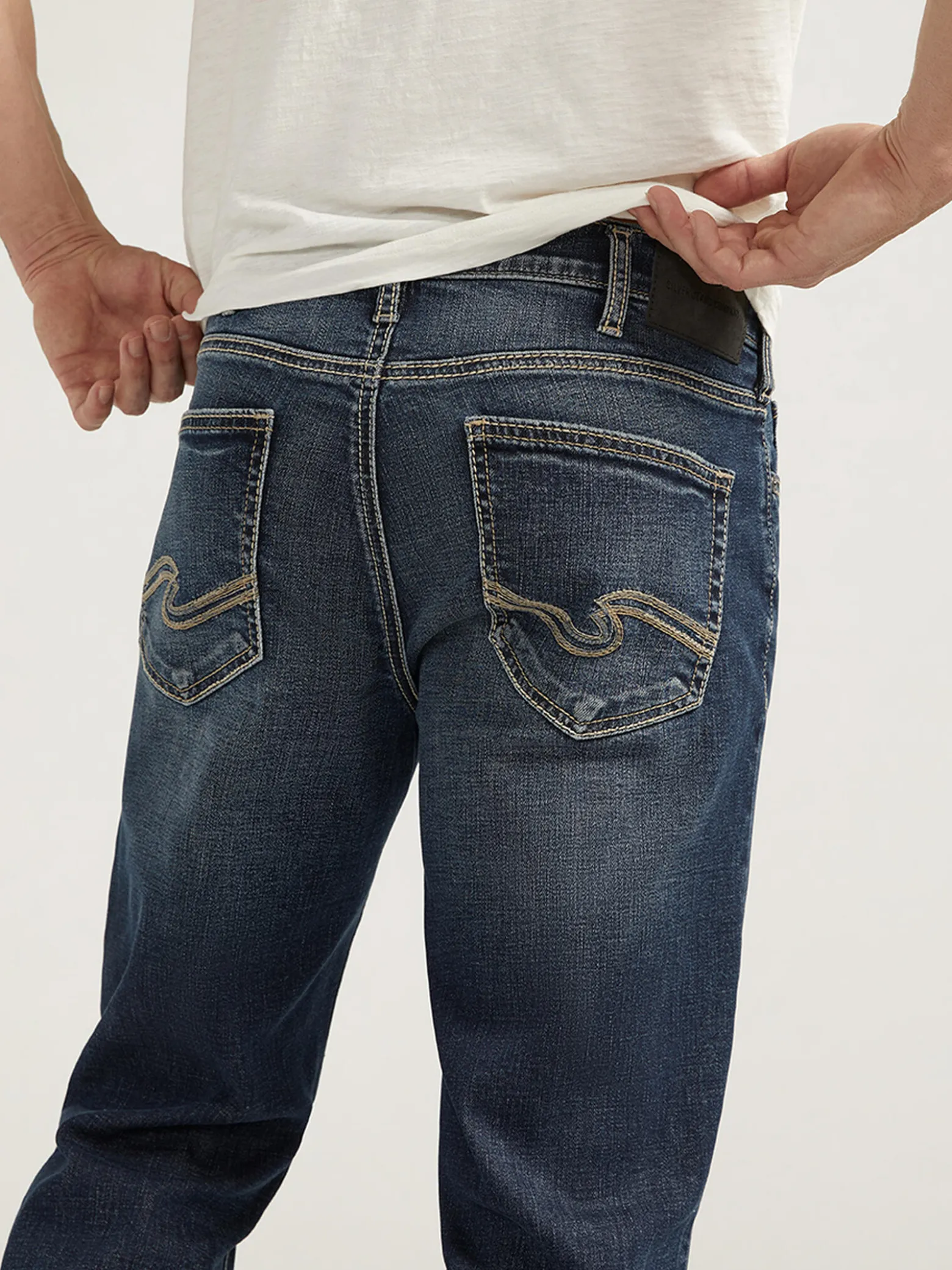 Grayson Classic Fit Straight Leg Jeans