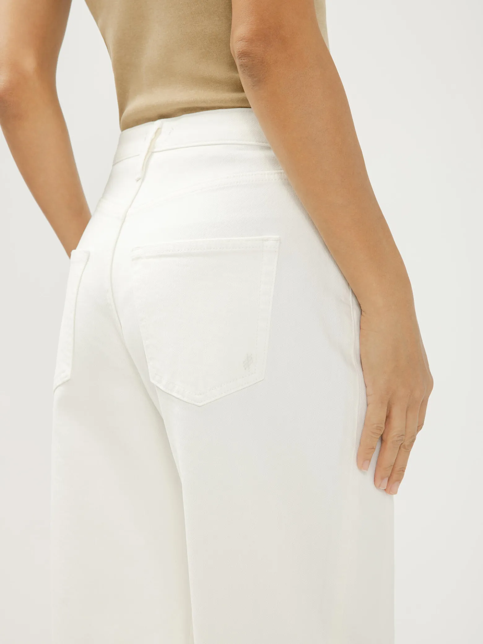 High Rise Slim Barrel Leg Jeans