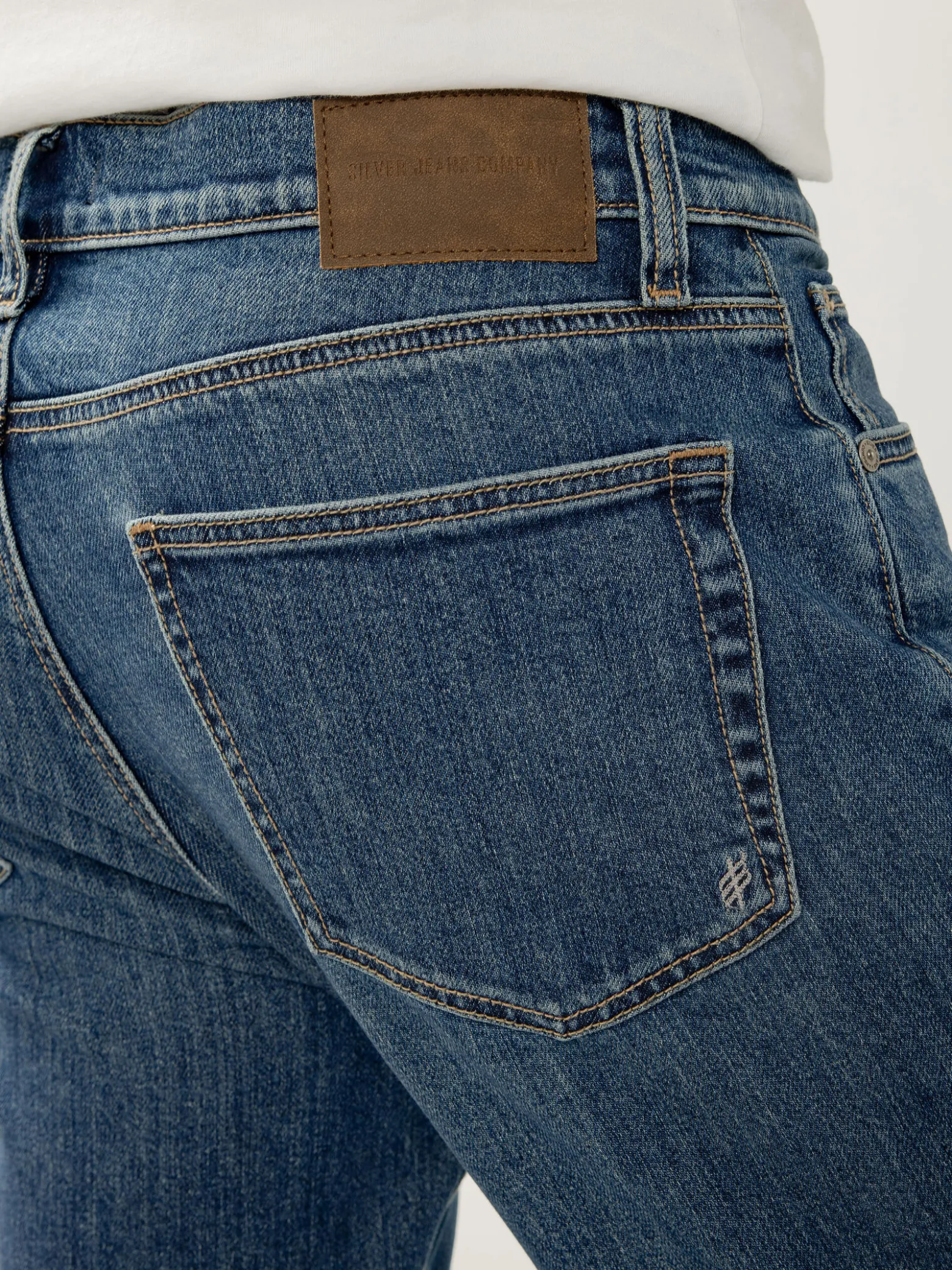 Knox Modern Loose Fit Tapered Leg Jeans