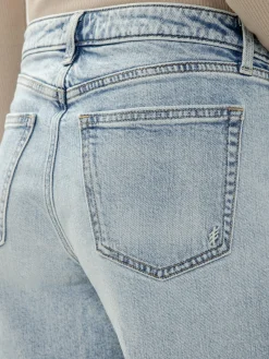 Loose & Low Low Rise Shorts