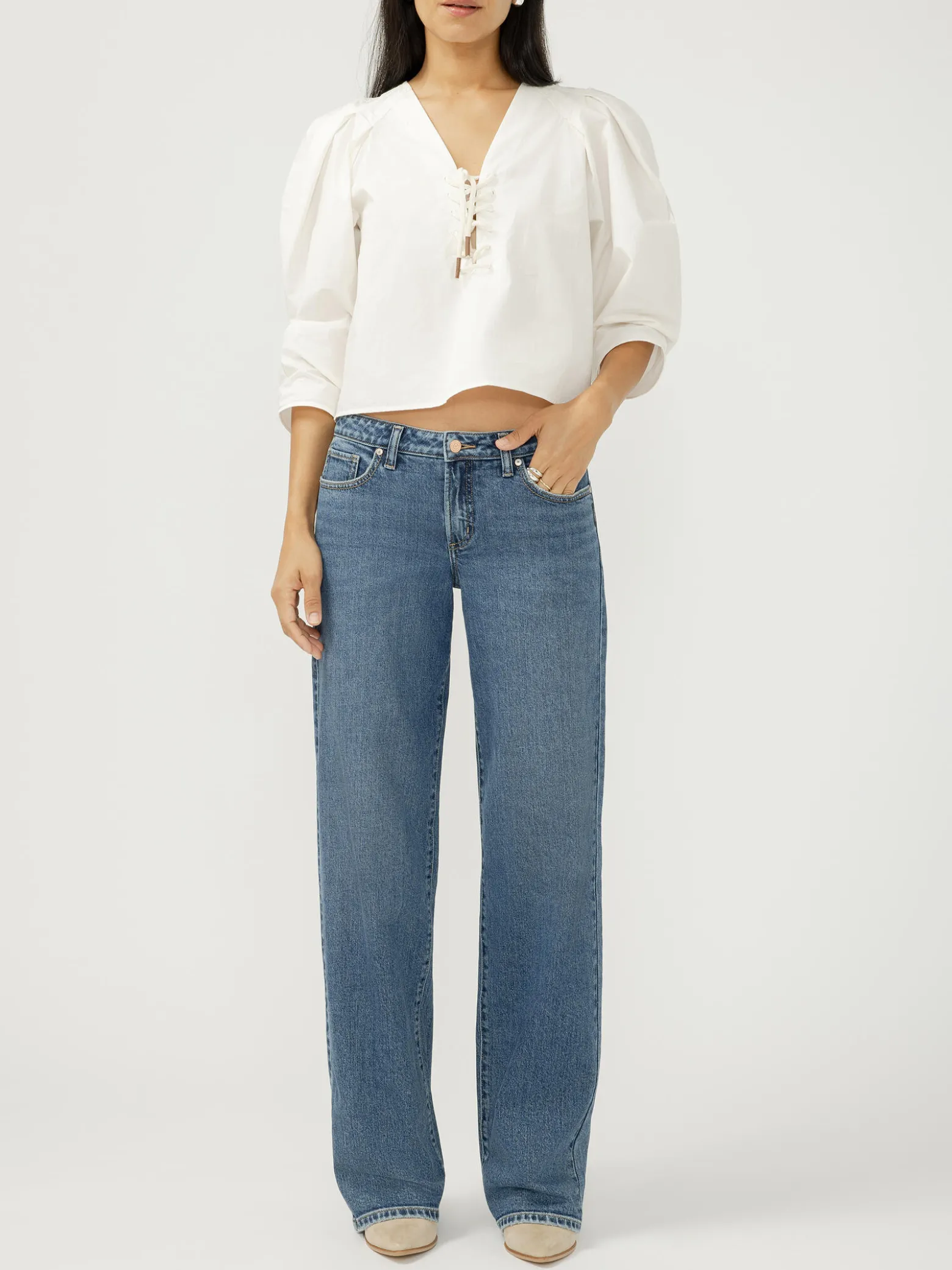 Loose & Low Low Rise Straight Leg Jeans