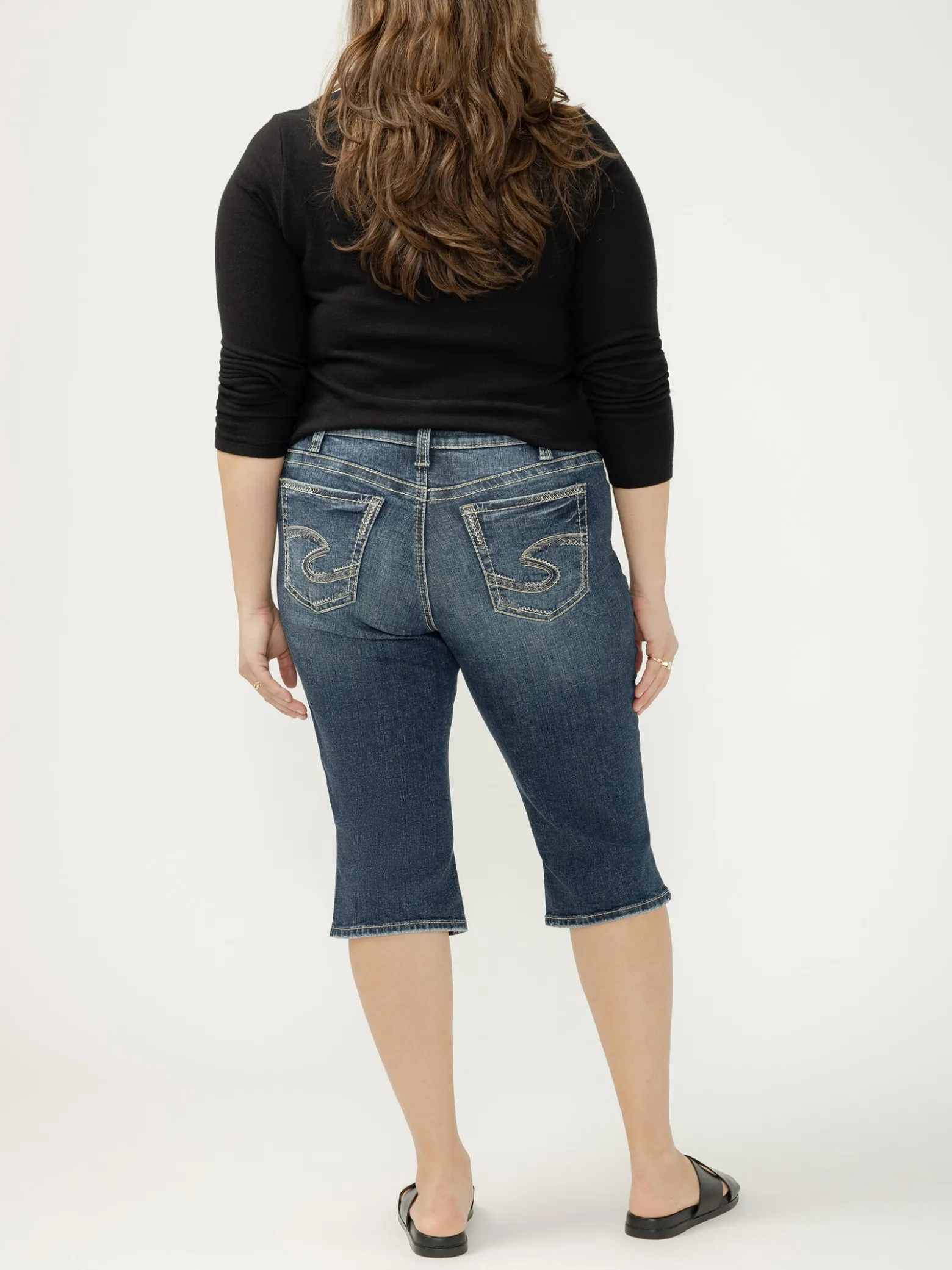 Suki Mid Rise Capri Plus Size