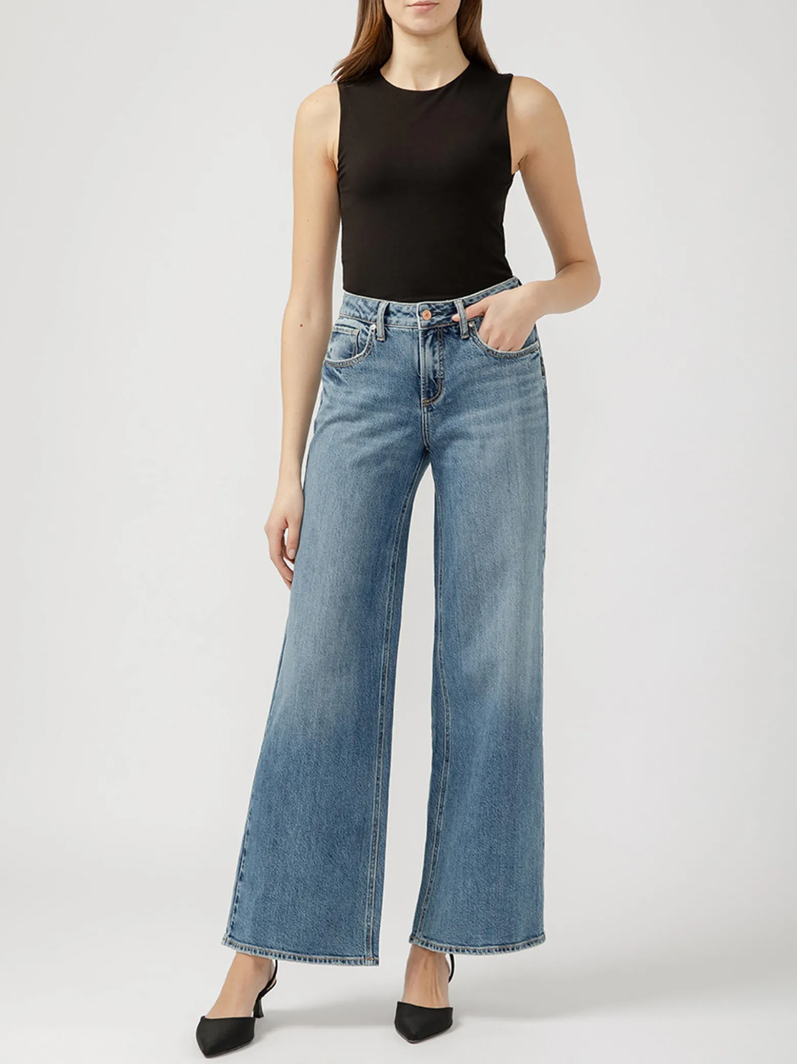 Suki Mid Rise Wide Leg Jeans
